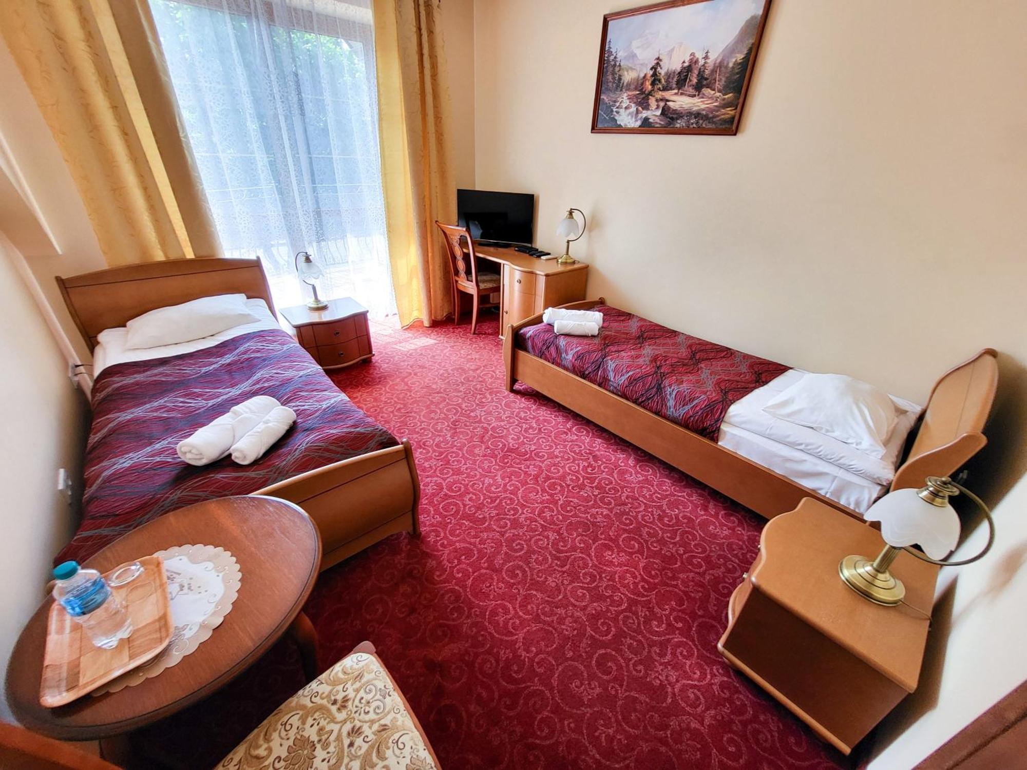 Hotel Hesperus Międzyrzec Podlaski Exterior foto